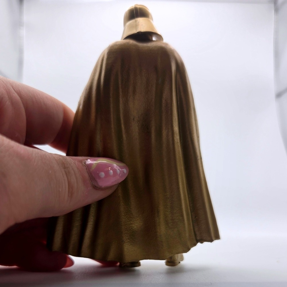 Star Wars Action Figure 3.75in Gold Collectors Edition Darth Vader Hasbro - Picture 2 of 8
